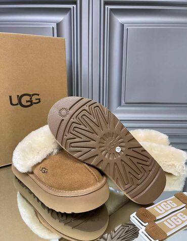 Ugg obuća: Bоја - Bež, 41 — 3