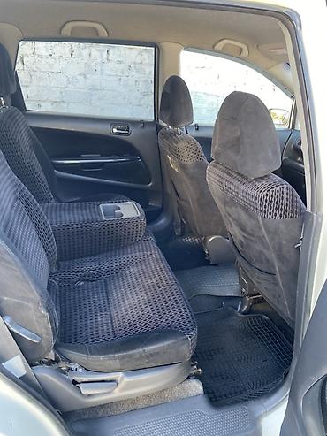 хонда джаз салон: Honda Stream: 2001 г., 1.7 л, Автомат, Бензин, Универсал — 8