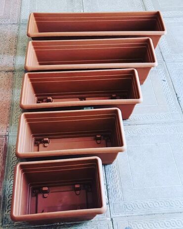 Bitkilər üçün dibçəklər: Dipçekler Gül qabilar ferqli modeller ferqli ölçulerde 1 aznden — 10