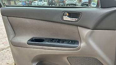реальному: Toyota Camry: 2005 г., 2.4 л, Автомат, Газ, Седан — 8