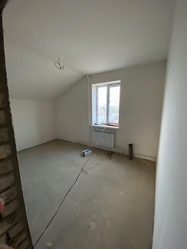 Продажа коттеджей и домов: Уй сатылат дареги ОШМады Чагыр 13-ая улица дом 1 . Уй мансард — 10