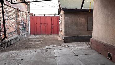 Продажа коттеджей и домов: Продаётся участок 9 соток с домом, район Дордой Моторс (ул. Дэн — 6