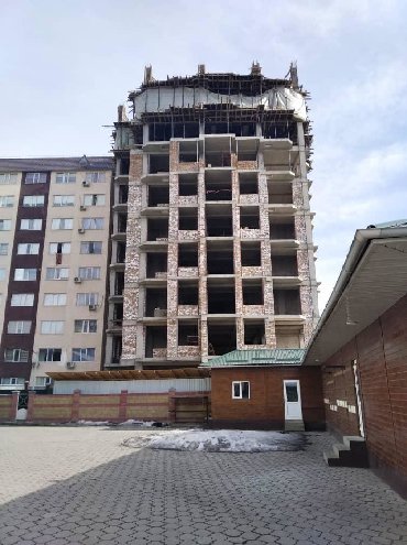 banja pod biznes в Кыргызстан: Продается коммерческая площадь 1-2 этаж в 12 мкр(ориентир рядом с