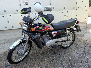 купить мотоцикл в рассрочку без банка: Мотоцикл Honda черного цвета, предназначенный для городского и