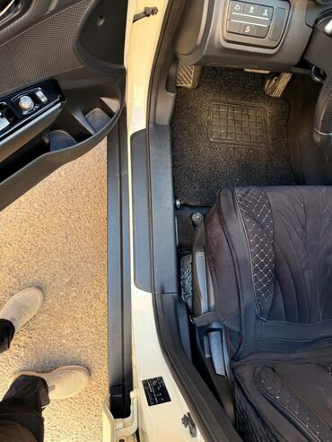 Ssangyong: Ssangyong Tivoli: 2018 г., 1.6 л, Автомат, Дизель, Кроссовер — 8