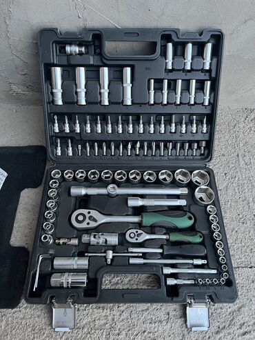 набор ключ 216: Набор инструментов 94 предмет в наборе Оригинальный набор