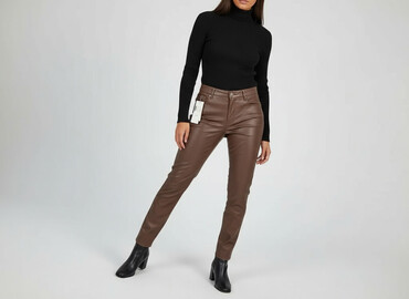 woskowane legginsy: Material trousers for women, size XL (EU 42)
