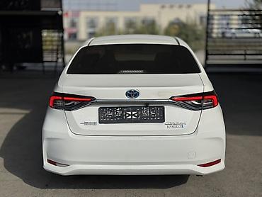 колв 3: Toyota Corolla: 2023 г., 1.8 л, Вариатор, Гибрид, Седан — 4
