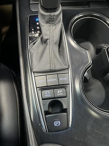 Toyota: Toyota Camry: 2020 г., 2.5 л, Автомат, Гибрид, Седан — 7
