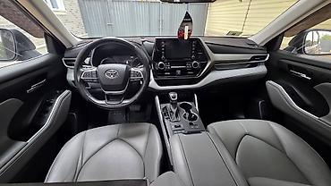 ленд крузер 105: Toyota Highlander: 2022 г., 3.5 л, Автомат, Бензин, Кроссовер — 7