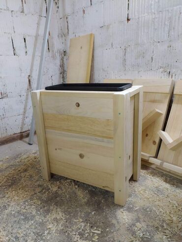 Police: 4500rsd lakirane bezjonim lakom
4.800rsd u bojama po izboru — 7