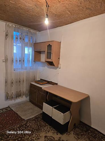 квартира 1 комнат: Комната в частном доме - Отдельная комната прямоугольной планировки — 2