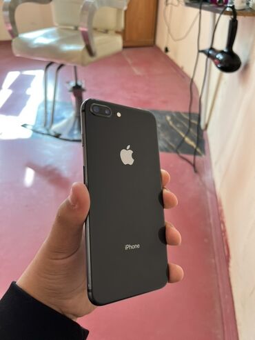 iphone 14 mini: IPhone 8 Plus, Qara, Barmaq izi