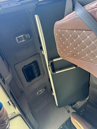 Тягачи: Тягач, Volvo, Тентованный — 9