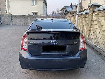 Toyota: Toyota Prius: 2012 г., Гибрид — 12