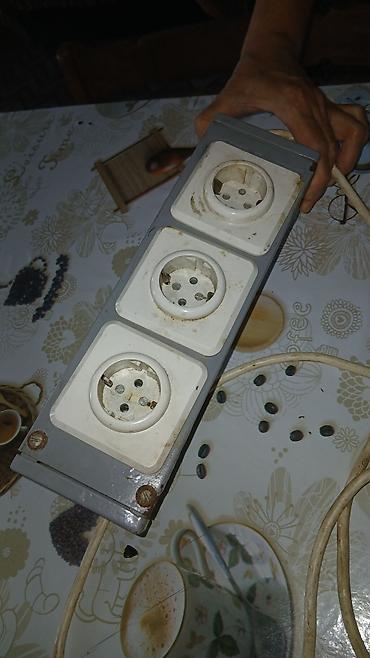 panel setka: MüPÉM Budapest istehsalı sənaye tipli 3 çıxışlı elektrik rozetkası - — 1