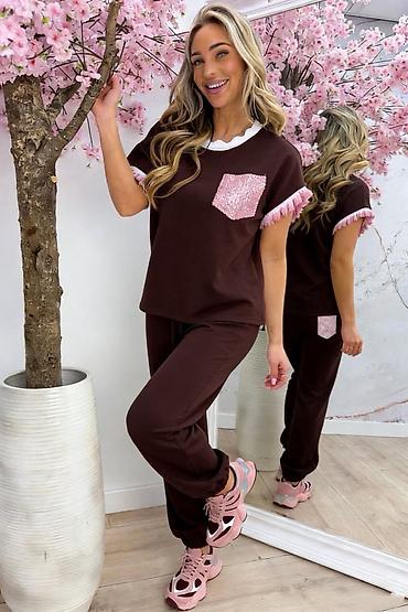 Kompleti: 💫New collection💫

⚜️Univerzalna velicina
⚜️Cena 3500 din — 5