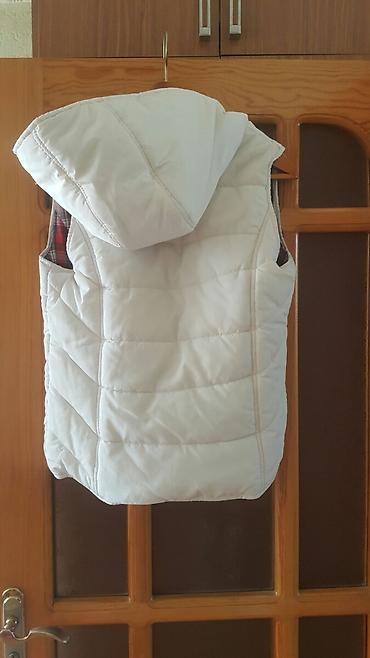 loft: Iki terefli kurtka-jilet. XS-S razmer. Park bulvardan “Loft”dan — 2