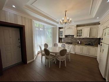 Долгосрочная аренда домов: 300 м², 6 комнат — 5