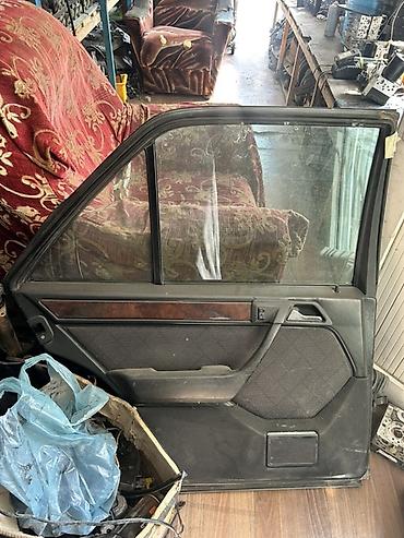 w202 qapi uzluyu: Mercedes yeska zbor sag sol qapilar ededi 80azn — 3