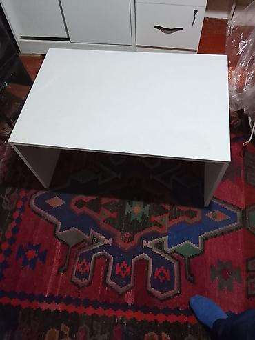 salon stulu: Gözəllik/berber salonu üçün avadanlıq dəsti Tərkib: - — 6
