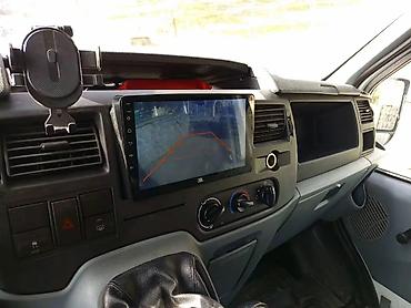 Ford: Ford Transit yük furgonu - Kuzov: ağ rəng, iki arxa qapı tam açılan — 8