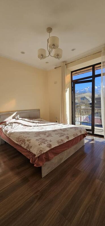 Посуточная аренда домов: 150 м², 6 комнат, Бассейн at lalafo.kg — 13 Посуточная аренда домов: 150 м², 6 комнат, Бассейн — 13