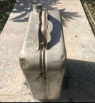 su generatoru: Metal yanacaq bidonu - Tutum: 20 litr (korpus üzərində işarələnib) - — 3