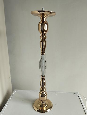 ağ şam yandırmaq: Məhsul: Dekorativ şamdan/stan­dart lampa ayağı - Material: Metalik — 2