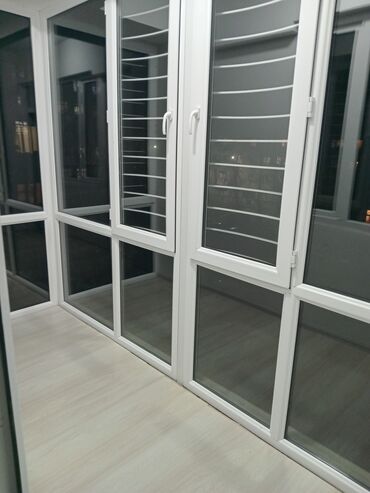 Долгосрочная аренда квартир: 3 комнаты, С мебелью частично — 7