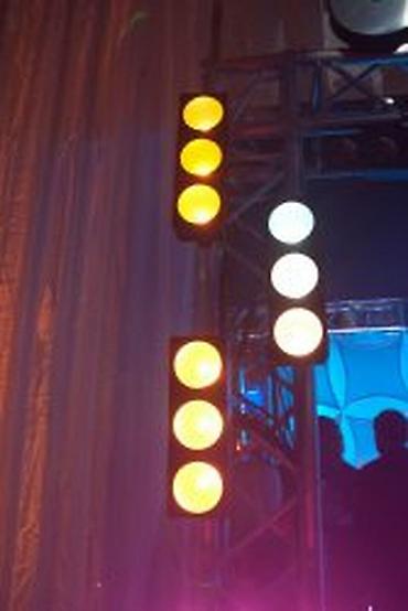 накмерный свет: CHAUVET CORE 3×1 Core 3 × 1 сочетает в себе эффект отображения — 3