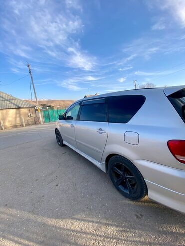 Toyota: Toyota Ipsum: 2002 г., Минивэн — 3