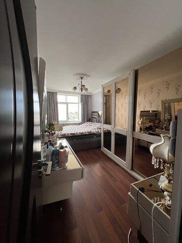 Köhnə tikili: Gəncə, 3 otaqlı, Köhnə tikili, 75 kv. m -da lalafo.az — 6 Köhnə tikili: Gəncə, 3 otaqlı, Köhnə tikili, 75 kv. m — 6