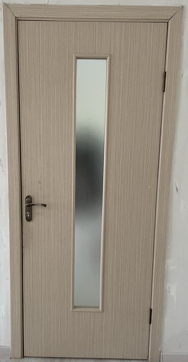 Межкомнатные двери: Глухая дверь, МДФ, Б/у, 2 * Самовывоз