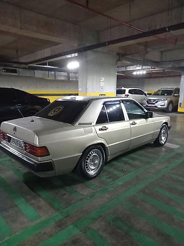 Mercedes-Benz: Barter maraqldir - Kuzov: 4 qapılı sedan, gümüşü rəng - Mühərrik: ön — 7