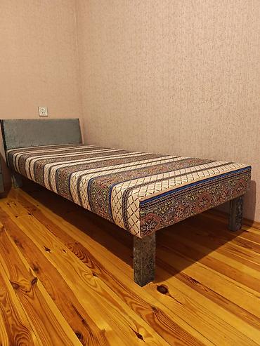 dus basligi: Tək nəfərlik çarpayı - Ölçü: təxmini Uzunu 190.eni 80 (vizualdan — 1