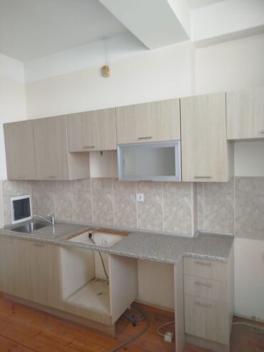 Divanlar: Mətbəx mebeli olcu 2.60 ustundə ancaq moyka verilir 280azn