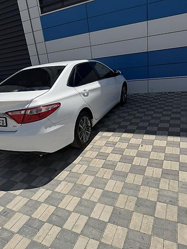 corolla 2016: Toyota Camry: 2016 г., Седан — 7