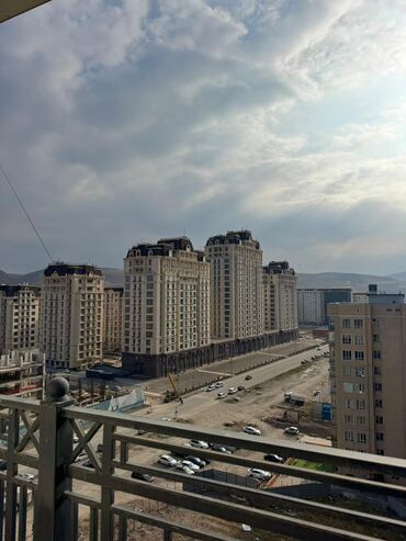 сниму дом недорого: 2 бөлмө, 75 кв. м, Элитка, 10 кабат, ПСО (өзү оңдоп түзөтүп бүтүү үчүн)