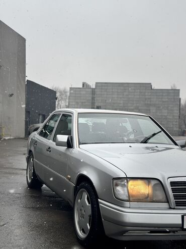 Mercedes-Benz: Mercedes-Benz W124: 1994 г., 3.2 л, Автомат, Бензин, Седан — 14