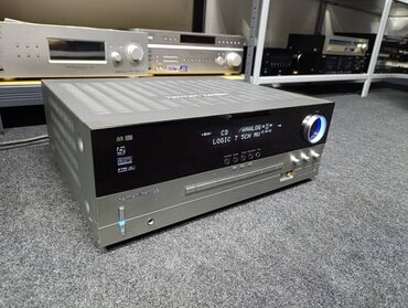 Pojačala i prijemnici: Harman kardon AVR 135 Tuning range: FM, MW Power output: 50 watts — 1