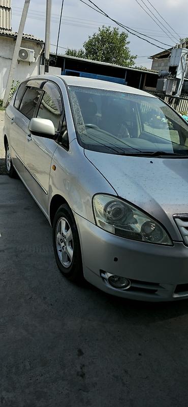 Транспорт: Toyota Ipsum: 2002 г., 2.4 л, Автомат, Бензин, Минивэн — 2