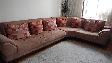 Künc divan – açılan, bazalı model. Ölçü: 2.20 x 1.50 m. Rəng
