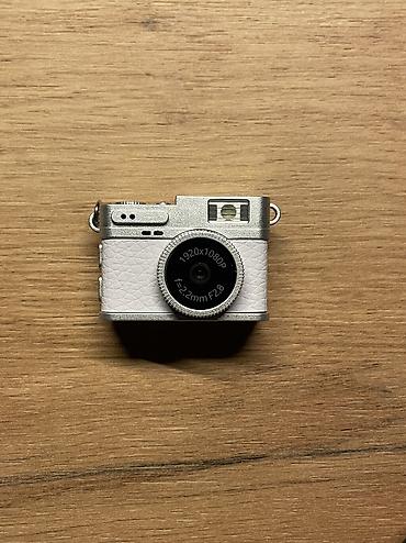 mini led: Mini 1080P Kamera – retro fotokamera Xüsusiyyətlər: - Video çəkilişi — 3