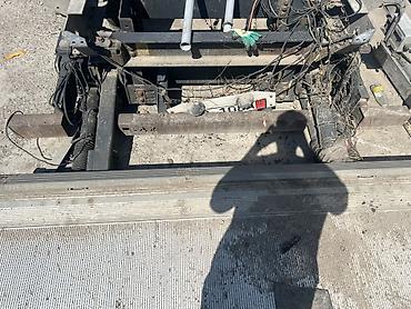 голова компрессор: Гидроборт BAR Cargolift для грузового фургона/рефрижератора - — 1