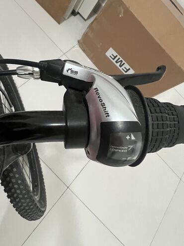 bicycle: Yeni Trek velosipedi 24", Ünvandan götürmə