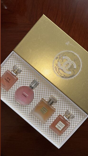 qadın üçün daflkot: Orijinal Chanel perfume set. her biri 25 ml