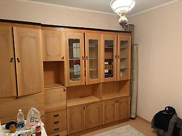 шкаф купе б: Продается стенка для гостиной из массива/шпона светлого дерева с — 1