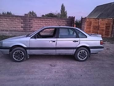 Volkswagen: Volkswagen Passat: 1989 г., 1.8 л, Механика, Бензин, Седан — 1