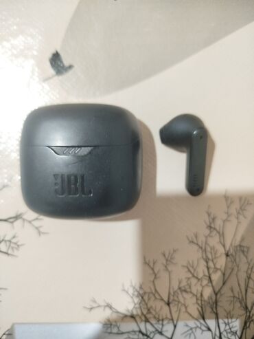 Qulaqcıqlar: Simsiz (Bluetooth) Qulaqcıqlar, JBL